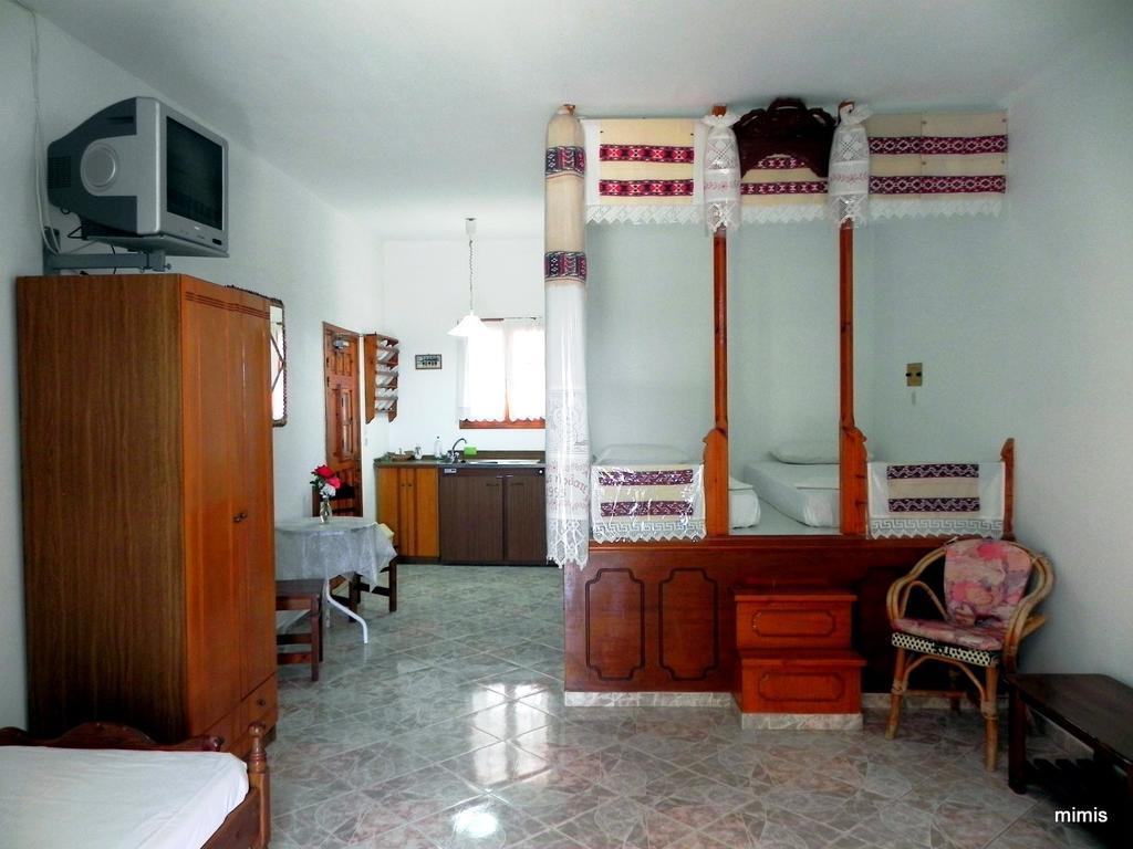 Mihalis Studios Lakki  Oda fotoğraf